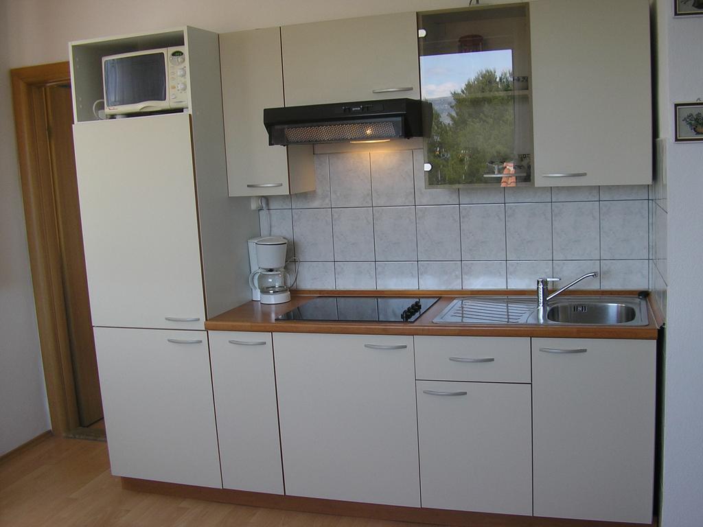 Apartments Viki Трогир Екстериор снимка