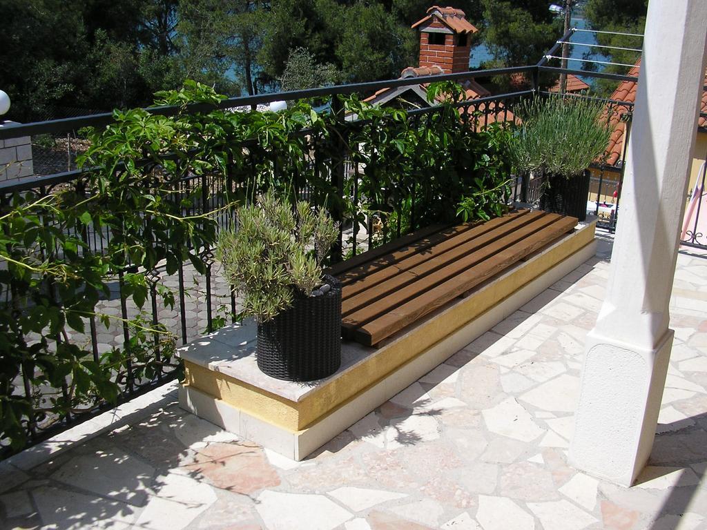 Apartments Viki Трогир Екстериор снимка